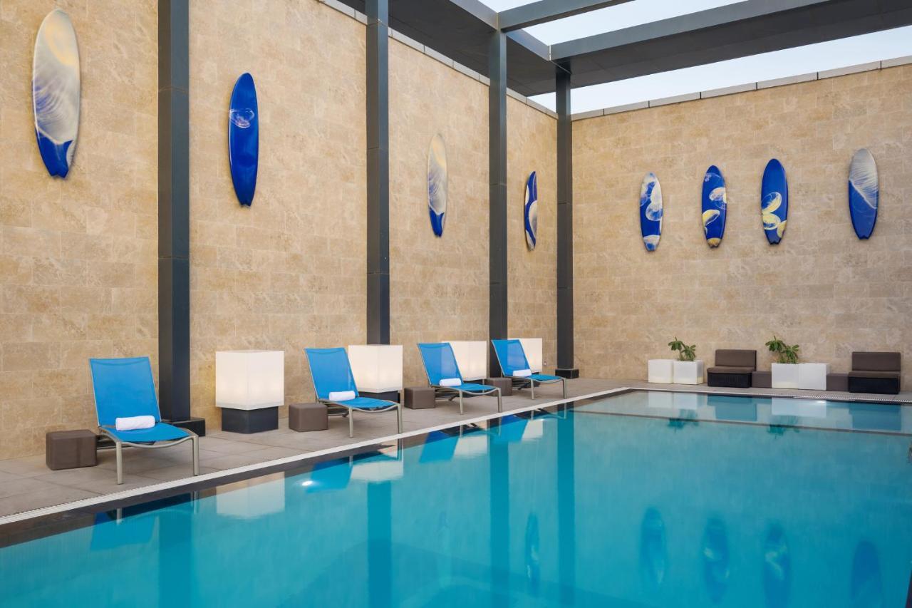 Aloft Dhahran Hotel Ал Хубар Екстериор снимка