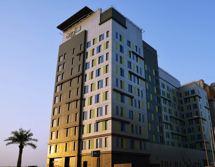 Aloft Dhahran Hotel Ал Хубар Екстериор снимка